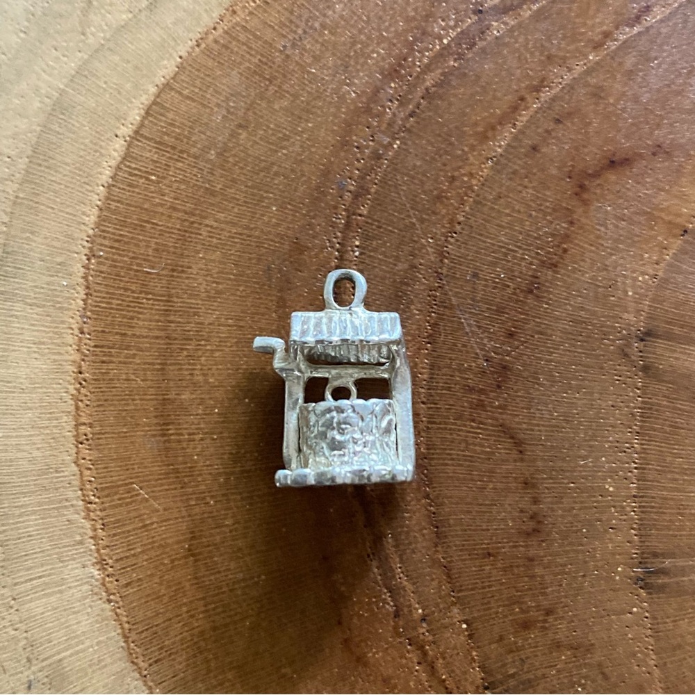 Wishing Well Charm, Sterling Silver 💦